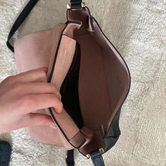 Kate Spade Crossbody Bow Purse - Picture 5 of 5